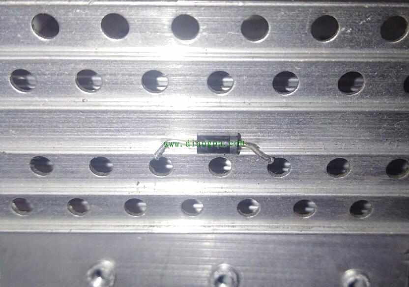 公司1000块奖励为何逼走一个努力负责的电工