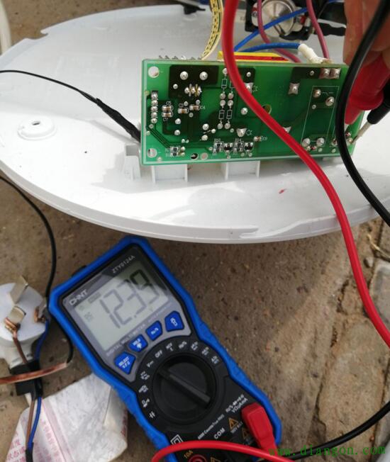 电气工程师两天没修好的热水器，什么故障，我们一起来维修