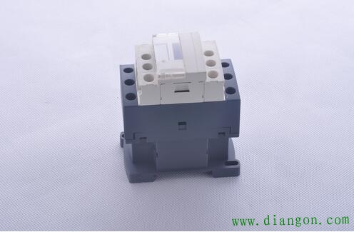 电工，你的接触器塑料部件老化了吗？